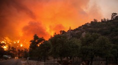 Hrozí katastrofa? Turecko už siedmy deň sužujú mohutné požiare, blížia sa k tepelnej elektrárni