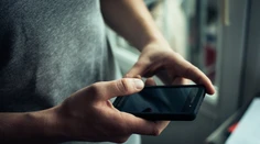 Vedci mali pravdu. Mobilné telefóny spôsobujú rakovinu