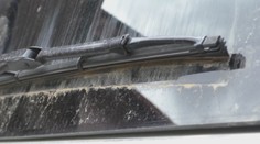 Vodiči pozor, zrážky opäť prinesú na Slovensko piesok zo Sahary