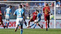 AS Rím doma vysoko prehral s Neapolom, Parma s Kucko zakopla s Bergamom