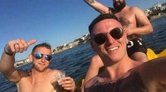 Traja kamaráti odišli do Turecka na bielenie zubov. Jeden zomrel a dvaja bojujú o život