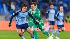 Zbytočná červená, na rozlúčku so skupinou prehra. Slovan si v európskej jari zahrá šestnásťfinále