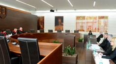 Dvaja odmietnutí kandidáti na ústavných sudcov vzali sťažnosti späť