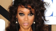 Modelka Tyra Banks je matkou. Dieťa jej vynosila iná žena