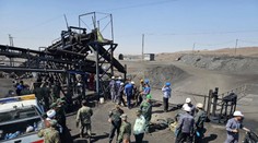 Pri výbuchu v uhoľnej bani v Iráne zahynuli desiatky ľudí