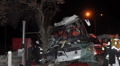 Pri nehode turistického autobusu v Turecku zomrelo 11 ľudí, ďalších 40 sa zranilo