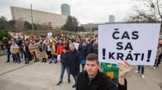 Protest lekárov v Bratislave: Apelovali na vládu, aby riešila situáciu v zdravotníctve