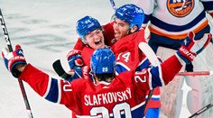 VIDEO: Slafkovský ukončil sériu bez bodu. Skvele vybojoval puk a prihral na gól