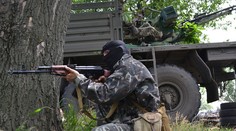 Kyjev zvažuje vyhlásenie stanného práva na juhovýchode Ukrajiny