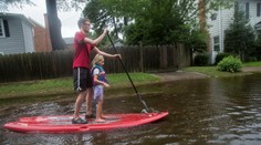 Hurikán Dorian už opustil štát Severná Karolína, niekde zanechal spúšť