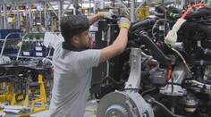 Žijú skromne a milujú slovenskú prírodu. V nitrianskej automobilke si pochvaľujú pracovníkov z Indie