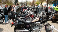 Aj motorkárska móda sa riadi trendami. Hlavne technologickými
