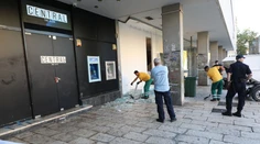 Dráma v chorvátskom Splite: Desiatky turistov pred nočným klubom zasypalo sklo, hlásia zranených