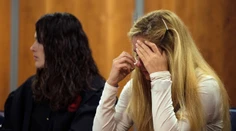 Slovenku vinia z vraždy milionára. Zo záberov z miesta činu a pitvy jej prišlo zle