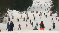 Tlačenica v Tatrách: Pozrite si, aké sú preplnené svahy, cesty i parkoviská