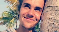 Justin Bieber sa pochválil fotkou zo svadby. Nevesta bola nádherná