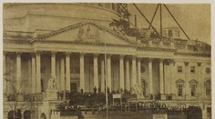 Trump bude prisahať na tú istú Bibliu ako Lincoln