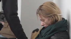 Mamička, ktorá predávala drogy s malým synom, strávi Vianoce doma