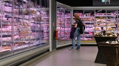 Jedna zo základných potravín začína zlacňovať. Tento trend potvrdil aj jeden z reťazcov