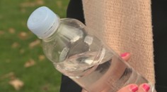 Národniarom sa nepáči nápad ministerstva, že PET fľaše by sa mali zálohovať