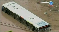 Rio de Janeiro pod vodou. Prívalový dážď vyvolal chaos