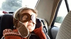Čo urobí dieťa, keď počuje pieseň o rozchode? Pozrite sa