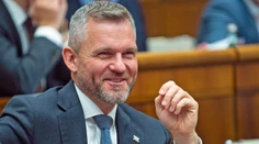 Exkluzívny PRIESKUM: Prezidentské kreslo by Pellegrini získal v súboji s Korčokom aj Ficom