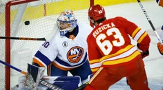 Z náhradníka nečakaná hviezda. Adam Ružička pobláznil NHL a patrí k najlepším Slovákom ligy