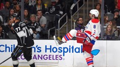 Hviezdou noci Ovečkin. Hossa nenatiahol svoju bodovú sériu