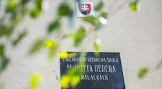 Riaditeľka školy, na ktorej nechali prepadnúť žiaka s autizmom, odstúpila. Mesto sa jej zastávalo