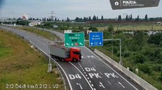 Policajti neverili vlastným očiam. To, čo predviedol vodič kamiónu na diaľnici pri Pezinku, ich vystrelilo zo sedadiel