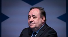 Zomrel bývalý škótsky premiér Alex Salmond. Skolaboval po prednesení prejavu na medzinárodnej konferencii