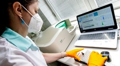 Svet začína strašiť nová verzia omikronu. Rýchlo sa šíri najmä v Európe