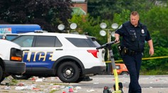 Vytiahli zbrane a začali páliť do davu. Streľba v USA si vyžiadala dve obete a množstvo zranených