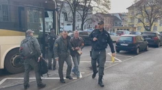 Zoznámil sa s nimi, keď sedel za znásilnenie. Muž, ktorý zneužíval maloleté sestry si vypočul rozsudok