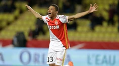 Premiéra v repre ho ešte len čaká. Zázrak Monaca Mbappé však predtým musel spievať