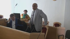 Položil hydinárne, bioplynku a rozbehol biznis v Tanzánii, teraz sa postavil pred súd