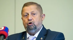 Harabin je stále kandidát na šéfa NS, jeho vzdanie sa neplatí