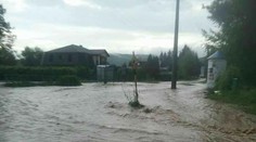 Prietrž mračien ochromila dopravu v Humennom