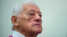 Súdny spor dvoch legiend slovenského hokeja sa skončil. Šťastný sa musí ospravedlniť Golonkovi