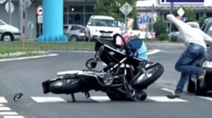Kaskadéri autenticky zrekonštruovali najčastejšie zrážky motorkárov