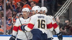 VIDEO: Finálová séria NHL sa chýli ku koncu. Florida má tri mečbaly na zisk prvého Stanleyho pohára