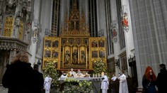 Na polnočné sväté omše na Vianoce platí výnimka zo zákazu vychádzania