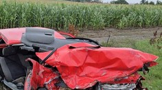 Tragédia pri Trnave. Pri dopravnej nehode zomreli dvaja mladí ľudia, ďalší bojujú o život