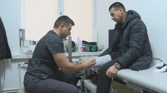 Prišli o končatiny, no dušou sú nezlomní. Štáb TV Markíza bol v ukrajinskej dielni na výrobu protéz