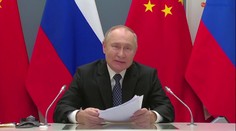 Rusko a Čína podľa Putina nevytvárajú novú alianciu. USA a NATO však obvinil zo spoločnej osi