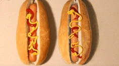 Uhádnete, ktorý hot dog je pravý?