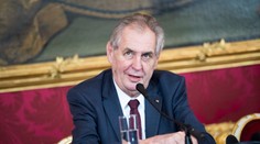 Český prezident Miloš Zeman sa k vyhosteniu ruských diplomatov nevyjadril. ČR podporila Británia i USA
