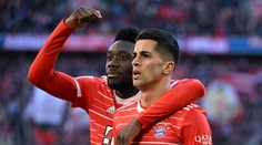 Dortmund nedokázal vyhrať derby a prišiel o sériu. Bayern mu odskočil na čele tabuľky