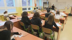 Deti budú mať dlhšie vianočné prázdniny. Niektoré školy ich v snahe ušetriť za energie pošlú domov skôr